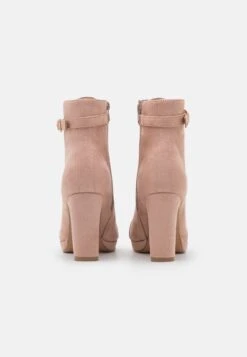 Bottines À Lacets - Light Pink -Vêtements Boutique 091506f967424038ae8866e0ad7b37ee