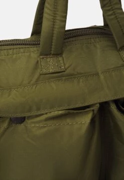 Alpha Industries Label Helmet Bag Unisex - Sac Bandoulière - Dark Olive -Vêtements Boutique 0fd81eed740e4c4792666f5854ec2be0