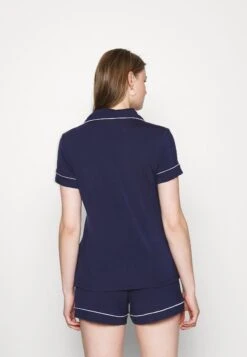 Anna Field Button Through Pj Set - Pyjama - Blue/White 11 Anna Field Button Through Pj Set - Pyjama - Blue/White -Vêtements Boutique 1ad8c0bfd79e4306923630834c916023