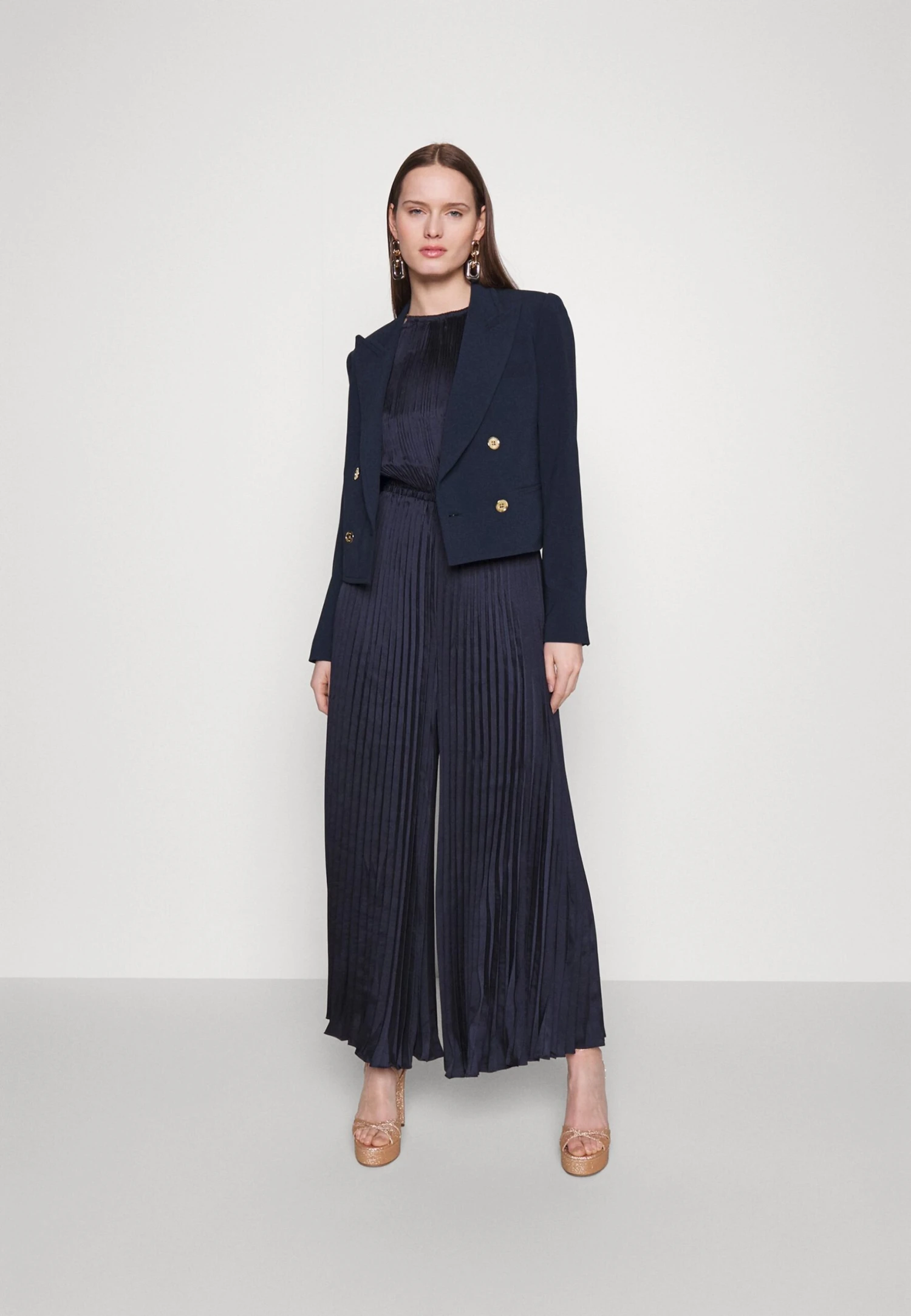 MICHAEL Michael Kors Fitted Db Crop Blazer - Blazer - Midnightblue 4 MICHAEL Michael Kors Fitted Db Crop Blazer - Blazer - Midnightblue – Image 2