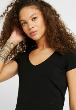 2 Pack - T-Shirt Basique - Black/White 12 2 Pack - T-Shirt Basique - Black/White -Vêtements Boutique 37ff36b777d14c27a006d5de9d1647db