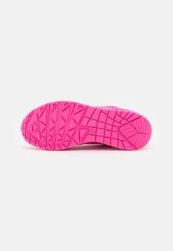 Uno - Baskets Basses - Hot Pink Durabuck 12 Uno - Baskets Basses - Hot Pink Durabuck -Vêtements Boutique 4207b56d3ae14e70ac738906d310a8cf