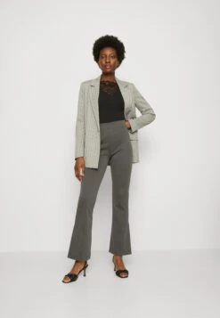 Anna Field T-Shirt À Manches Longues - Black 9 Anna Field T-Shirt À Manches Longues - Black -Vêtements Boutique 6baa0b6241a140a49debbb65d285554d