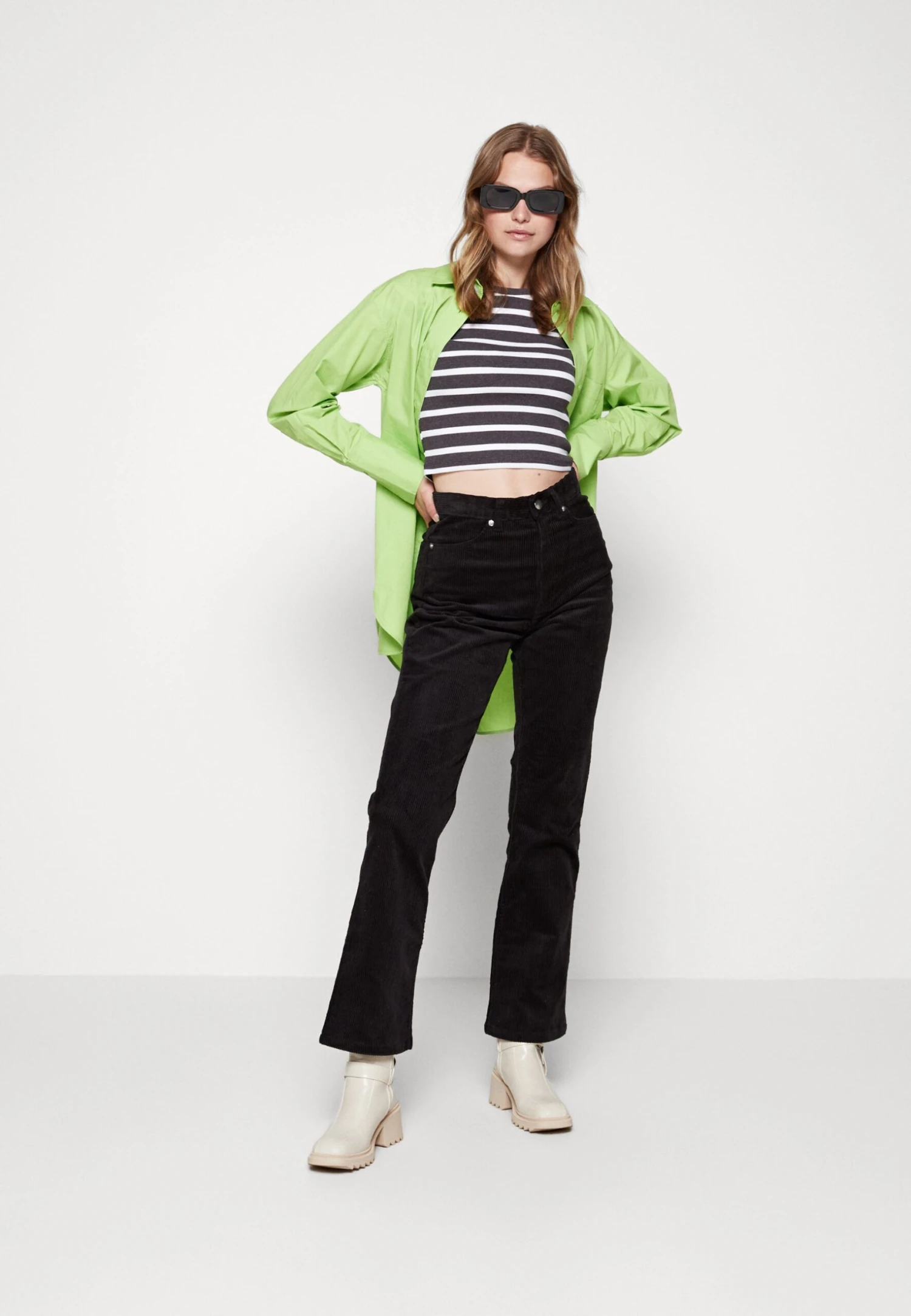 Monki Pantalon Classique - Black Dark 4 Monki Pantalon Classique - Black Dark – Image 2