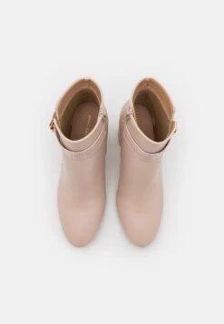 Anna Field Boots À Talons - Beige -Vêtements Boutique 80b4daa6c1064912bf6fc945f5e99ced