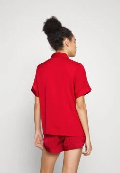 Anna Field Pyjama - Red 11 Anna Field Pyjama - Red -Vêtements Boutique 9b8efcb794984c67b8f75aa964fe647b