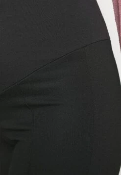 Mamalicious Mlluna Pintuc Flare Pan - Pantalon Classique - Black -Vêtements Boutique a758b1790ee4484db64c2e9d9d37f701