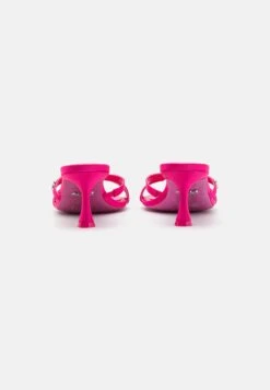 Barbie X Aldo Mule - Mules À Talons - Fuchsia -Vêtements Boutique b9a8571b6ba1433c886e951d722bdaba