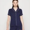 Anna Field Button Through Pj Set - Pyjama - Blue/White -Vêtements Boutique c3bf857a30594533b3027cbef3c245ab