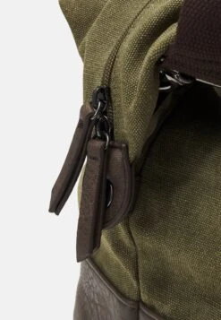 Pier One Unisex - Sac De Voyage - Khaki -Vêtements Boutique d132e15582454700aa44d4e3c2e0a9fa