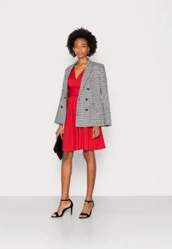 Anna Field Robe En Jersey - Red -Vêtements Boutique f2142b809ec046de80fae5bb8aa9ee4c